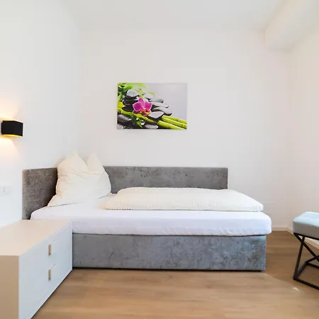 Citypointapartments- Theatre *